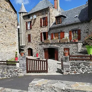 Maison Typique Pleine De Charme Cantal Hébergement de vacances